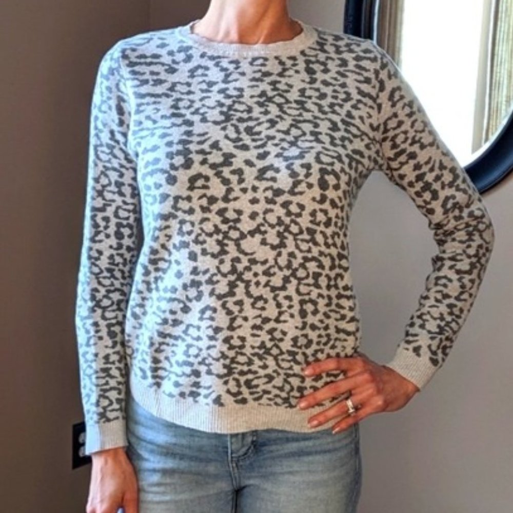 Gray Crew Neck Leopard Print Sweater